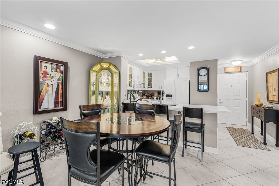 DiningArea
