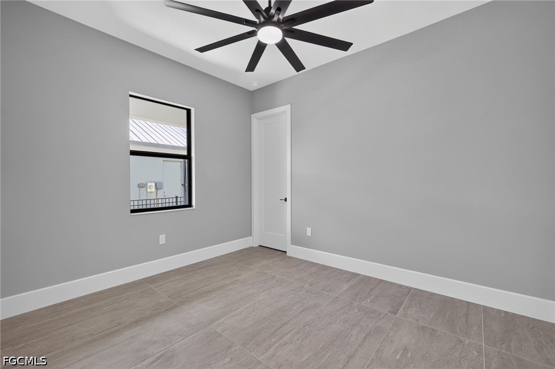 617 39th, Cape Coral, FL 33993