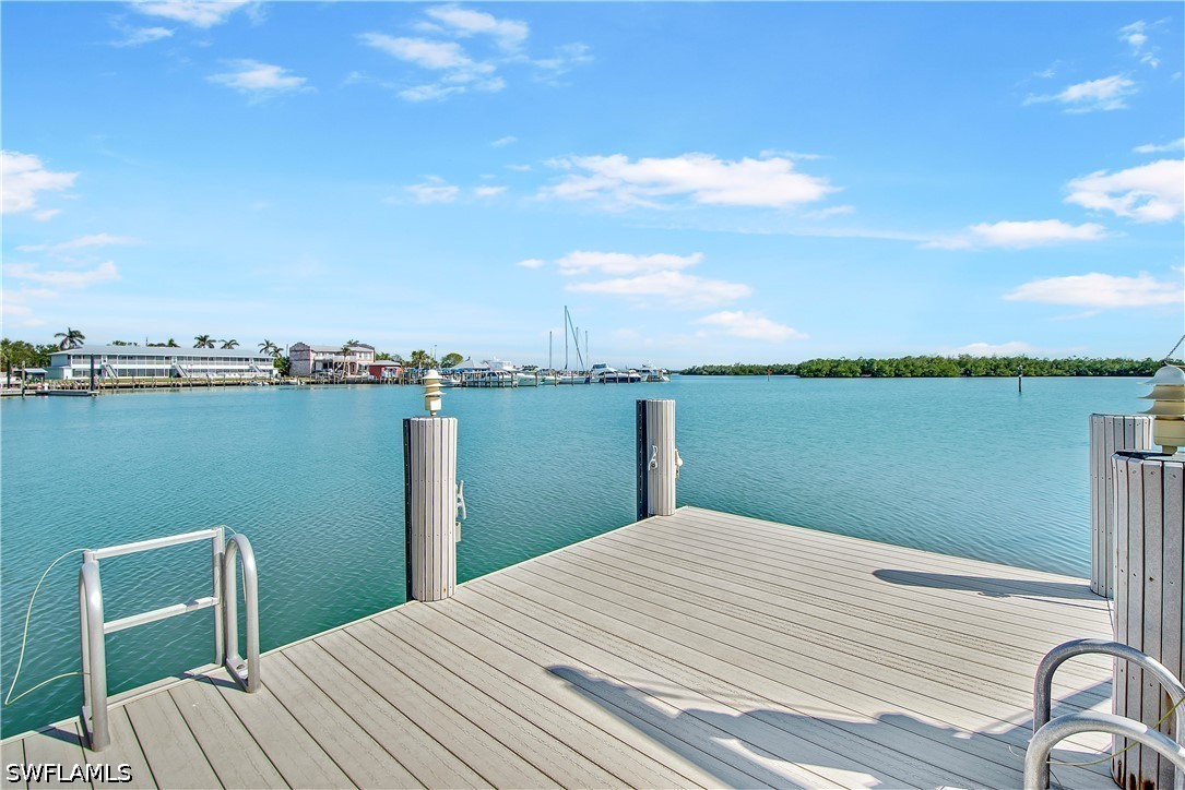 Dock