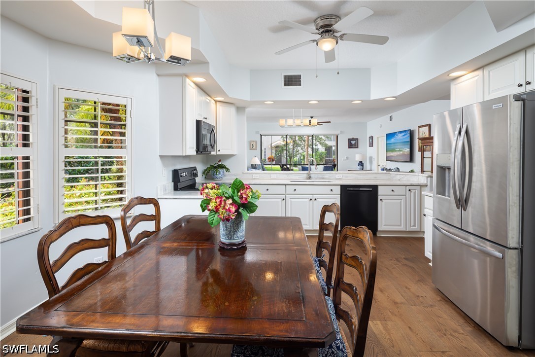 DiningArea