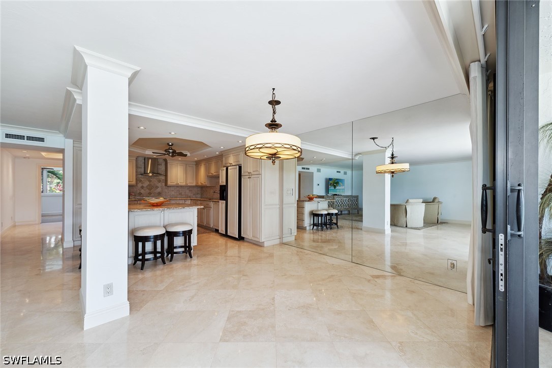 2310 Gulf Shore Unit 112, Naples, FL 34103