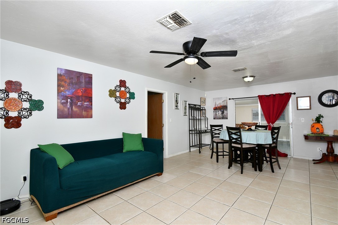 LivingRoom