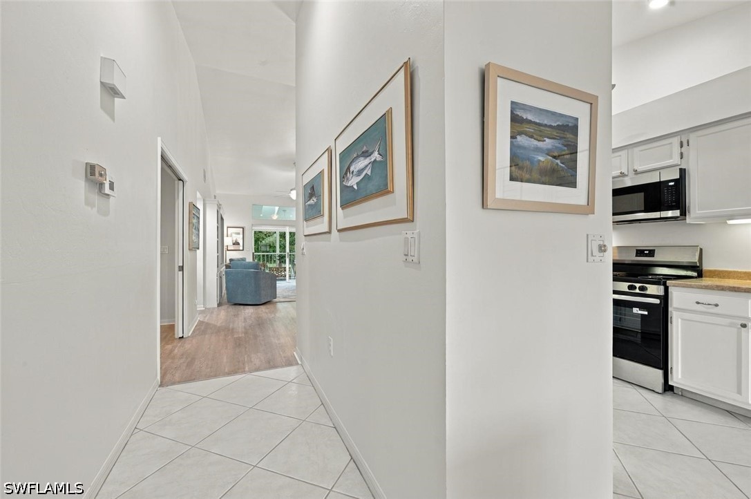 470 Country Hollow Unit I204, Naples, FL 34104