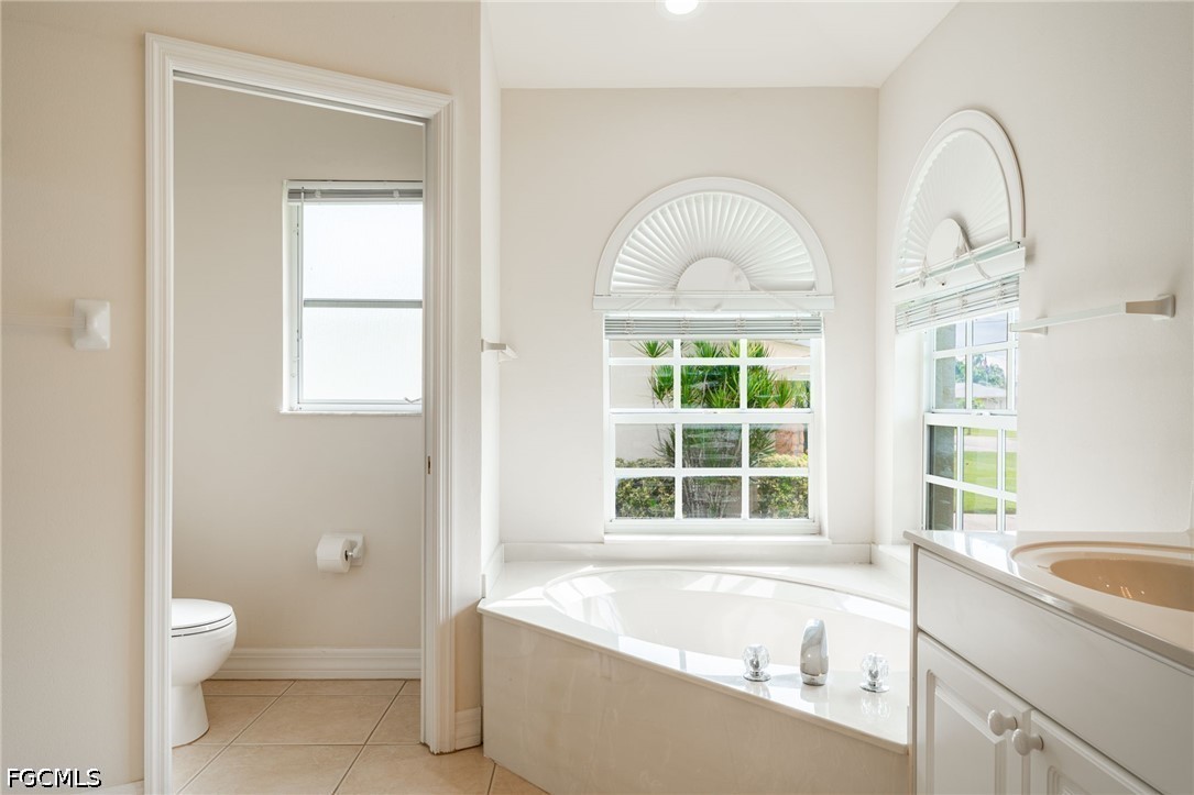 2213 16th, Cape Coral, FL 33990