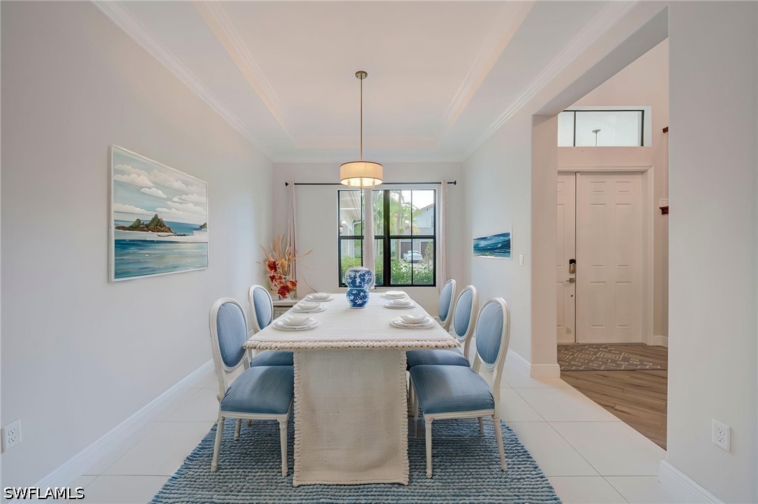 DiningRoom
