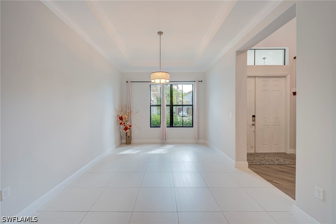 DiningRoom