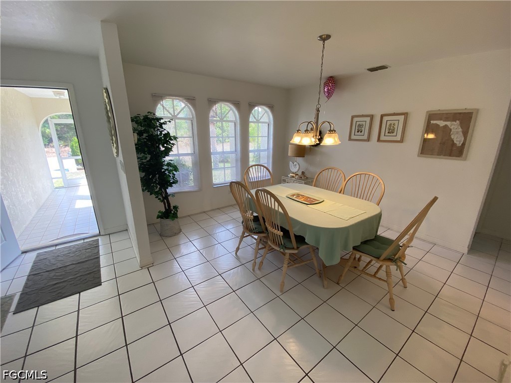DiningArea