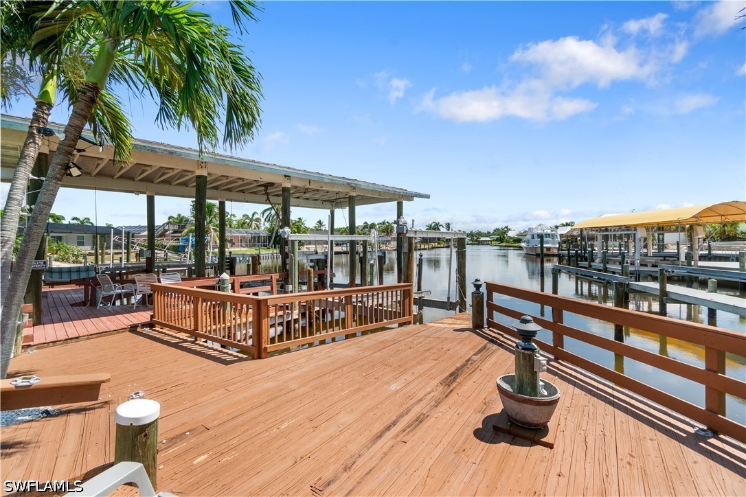 Dock