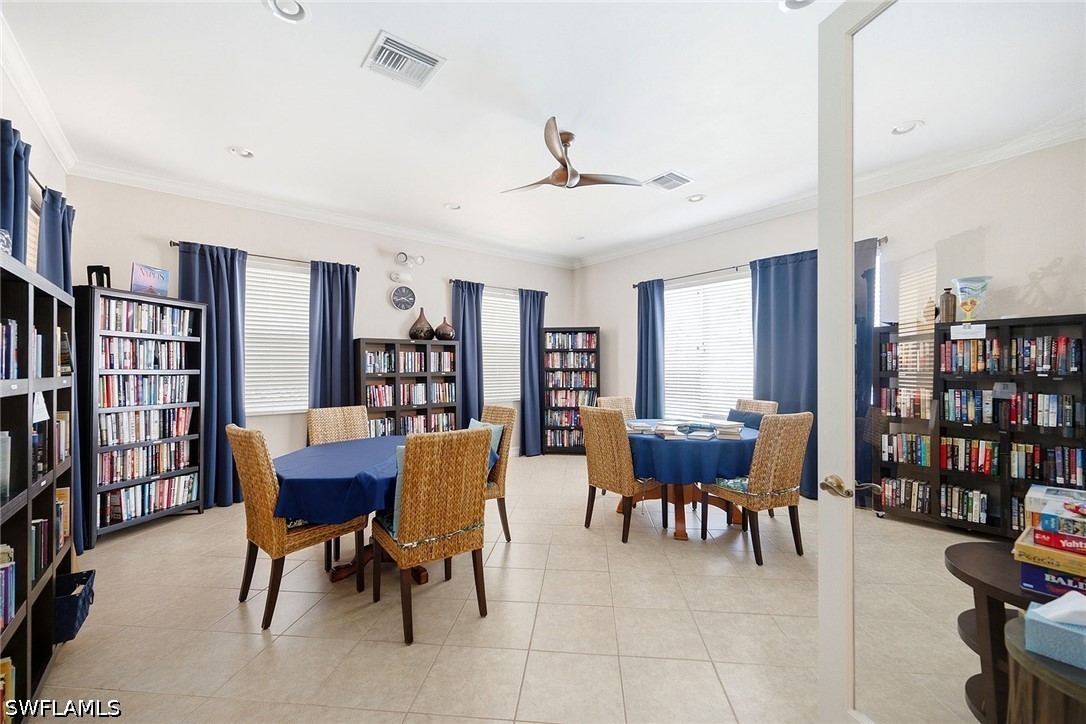 DiningArea