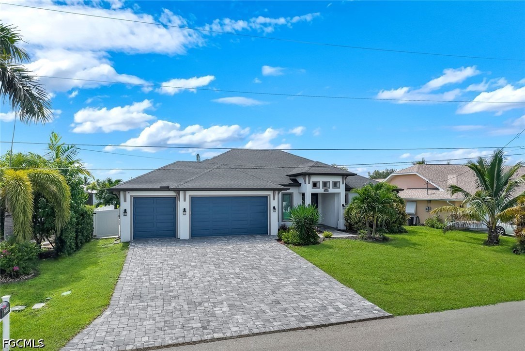 2126 2nd, Cape Coral, FL 33909