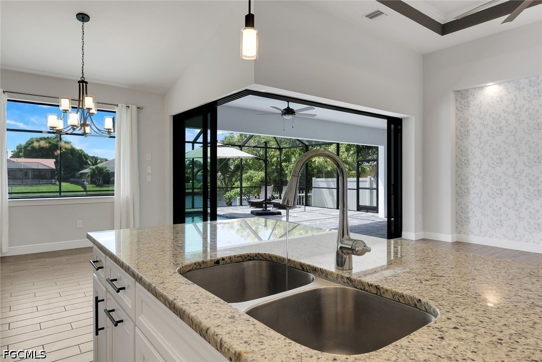 2126 2nd, Cape Coral, FL 33909