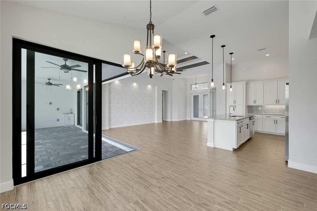 2126 2nd, Cape Coral, FL 33909