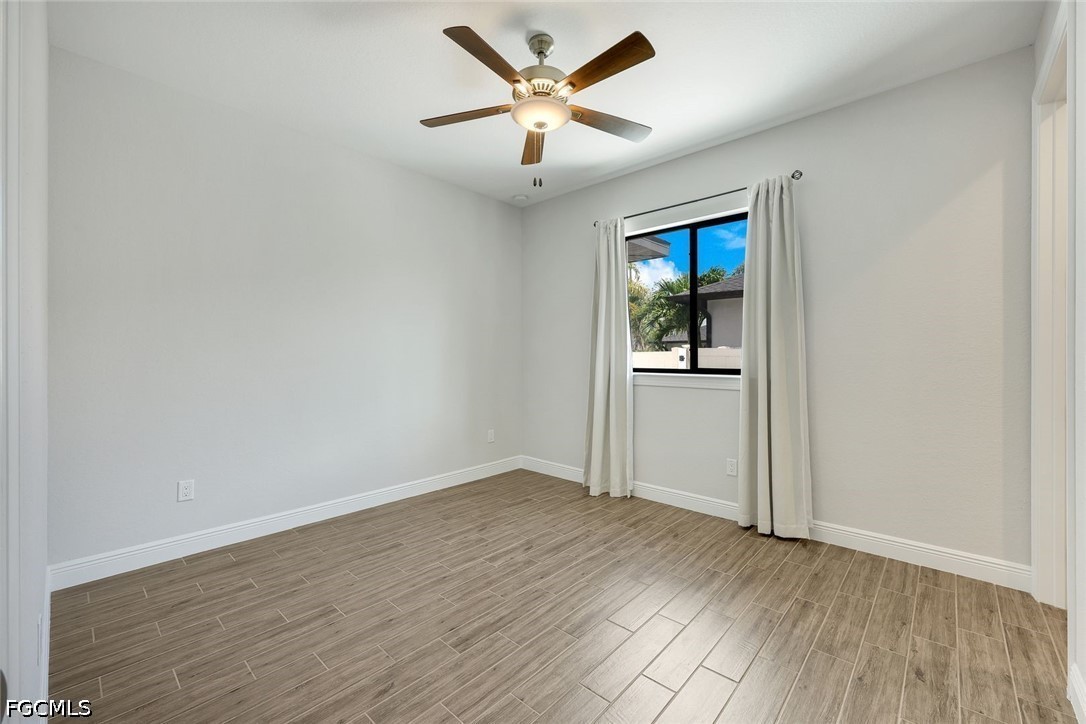 2126 2nd, Cape Coral, FL 33909