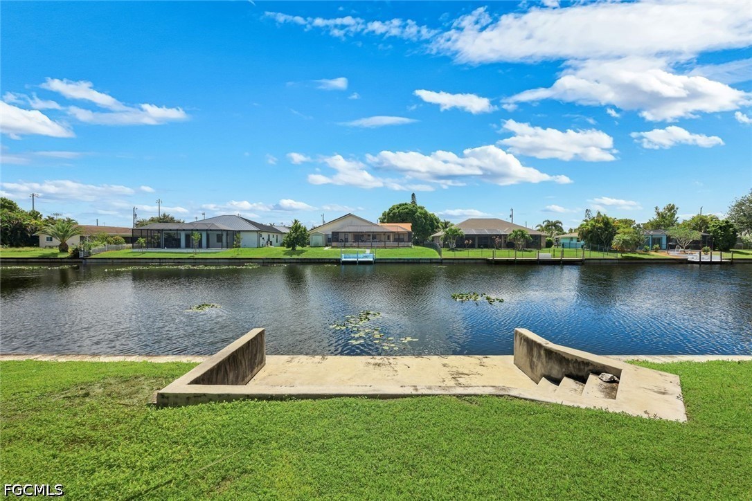 2126 2nd, Cape Coral, FL 33909