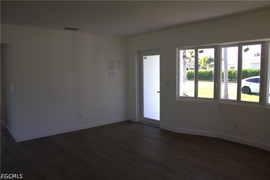 615 Monterey, Cape Coral, FL 33904