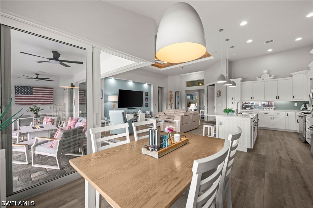 DiningArea