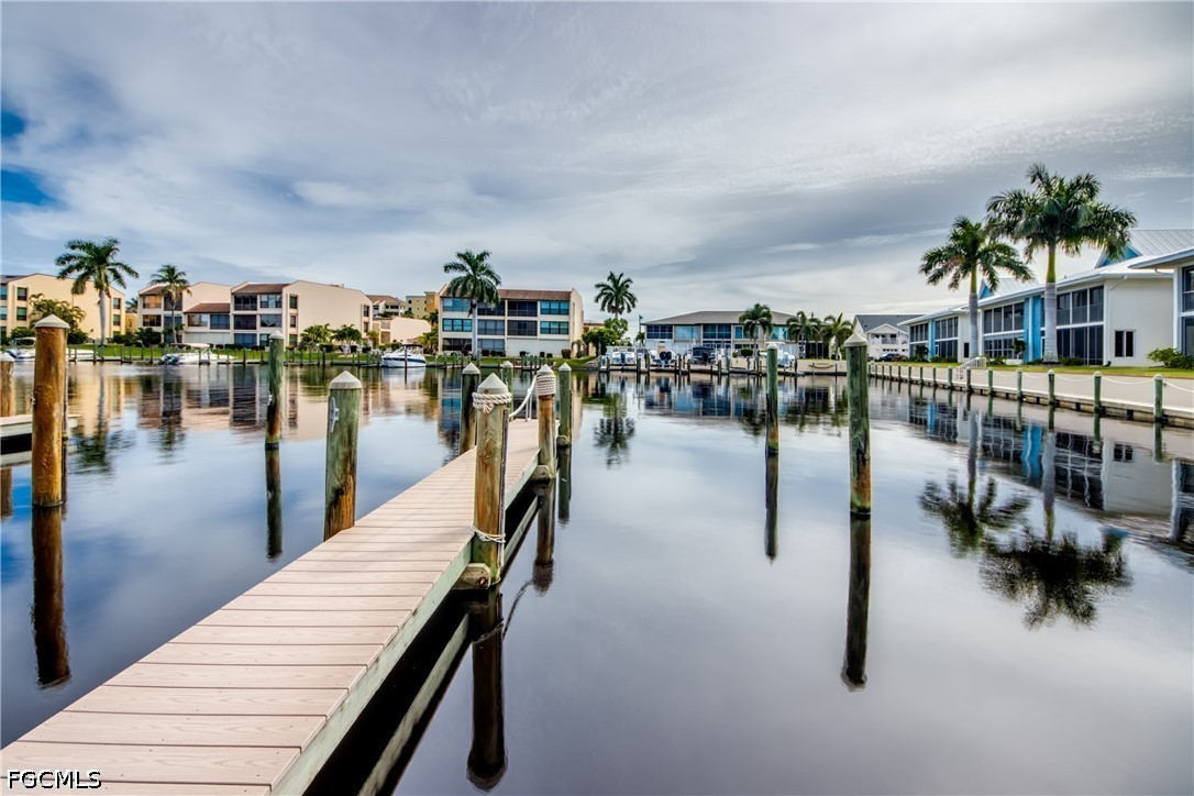 Dock