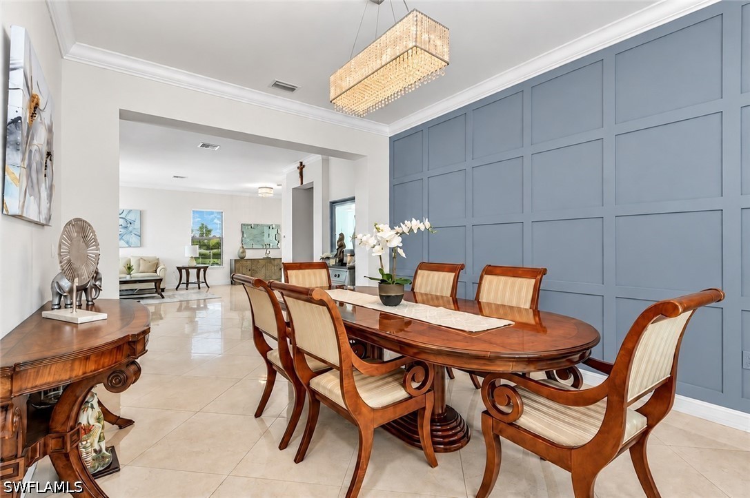 DiningArea