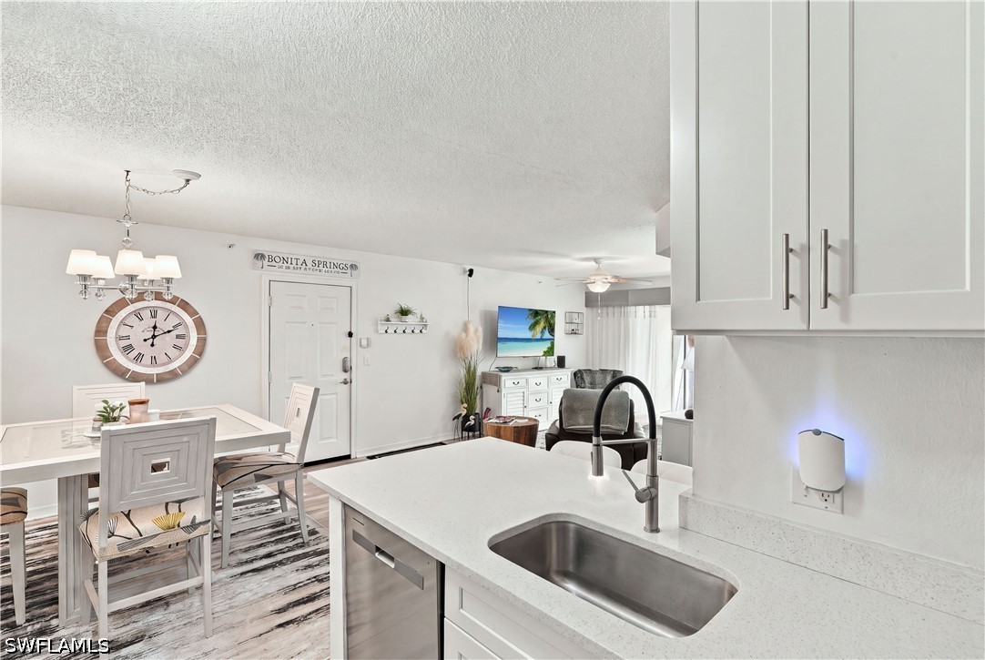 8960 Colonnades Unit 915, Bonita Springs, FL 34135