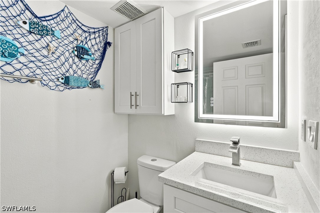 8960 Colonnades Unit 915, Bonita Springs, FL 34135