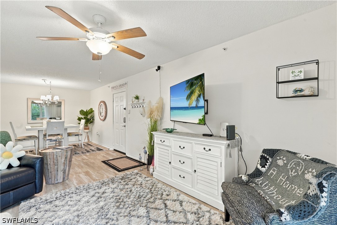 8960 Colonnades Unit 915, Bonita Springs, FL 34135