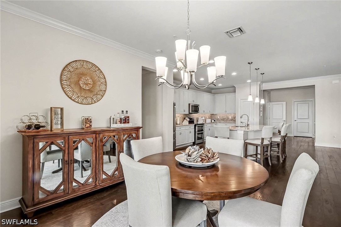 DiningArea