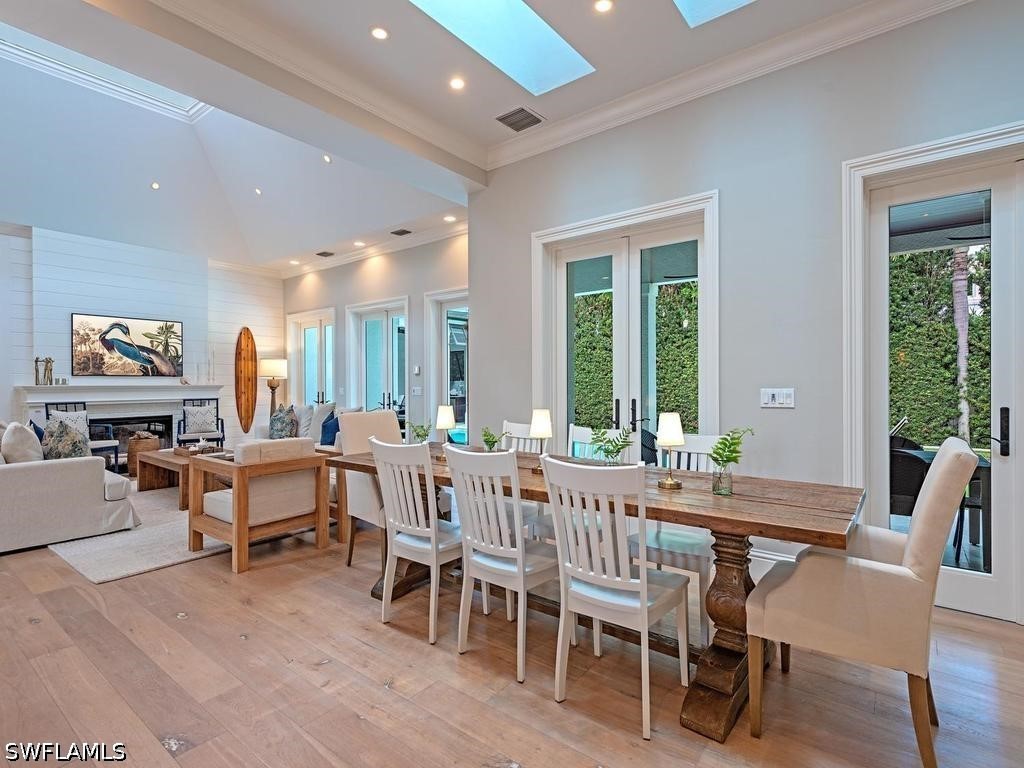 DiningArea