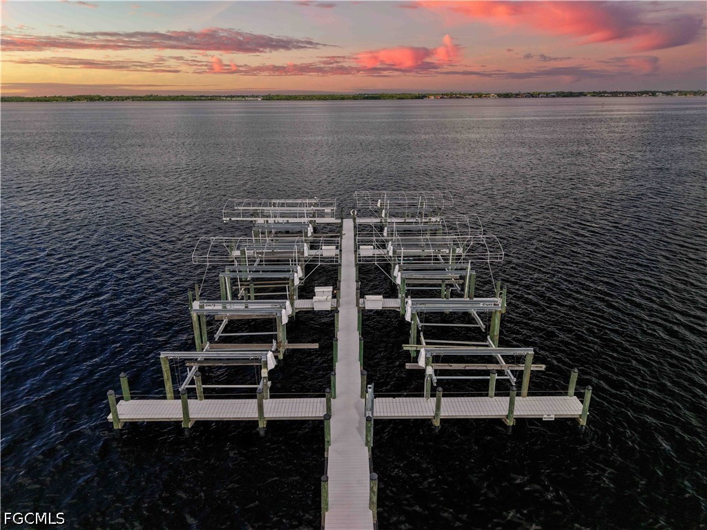 Dock