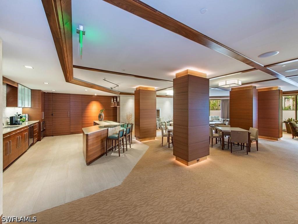 4401 Gulf Shore Unit C604, Naples, FL 34103