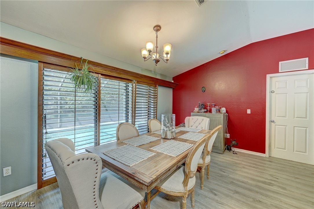 DiningArea