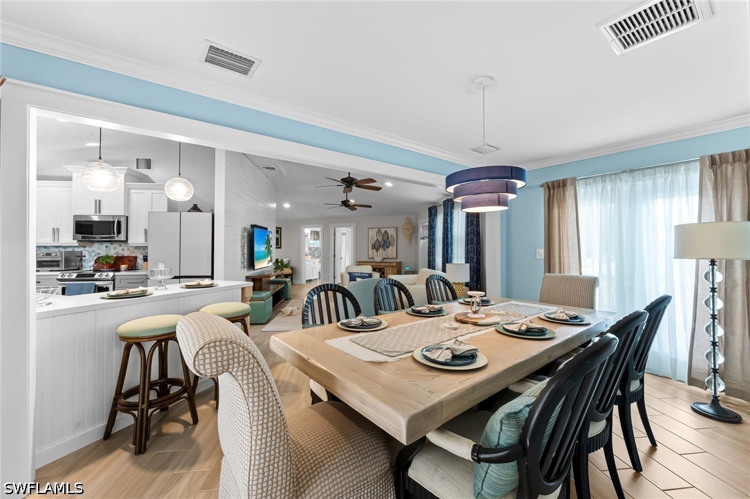DiningArea