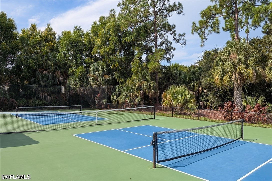 379 Dover Unit 6-603, Naples, FL 34104