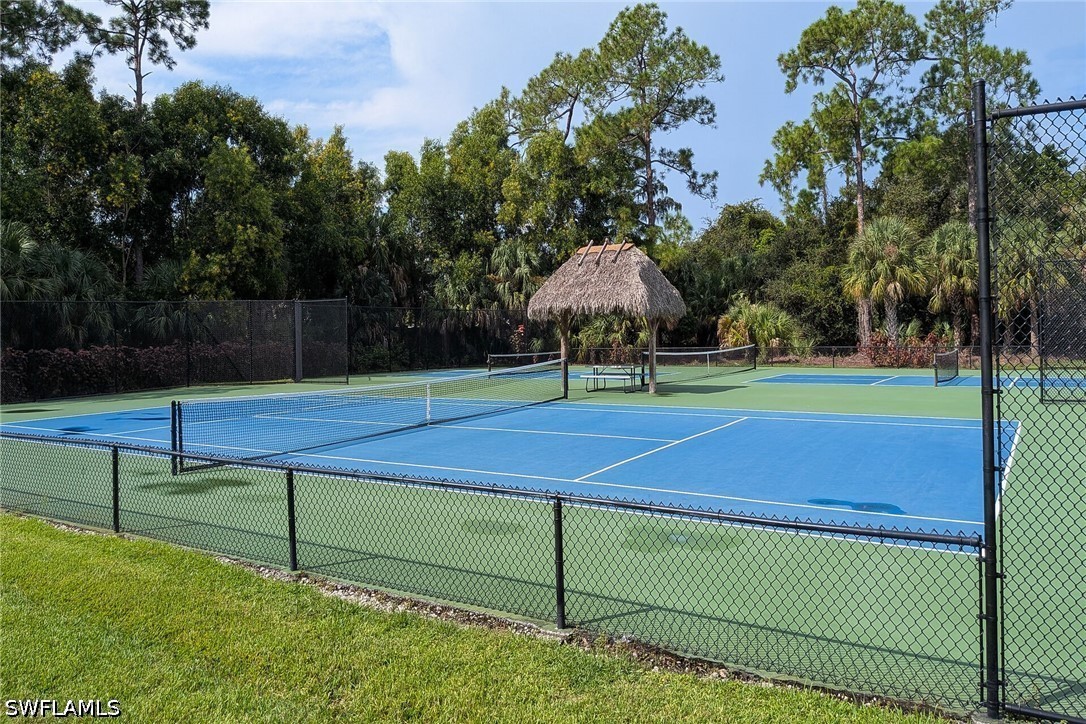379 Dover Unit 6-603, Naples, FL 34104