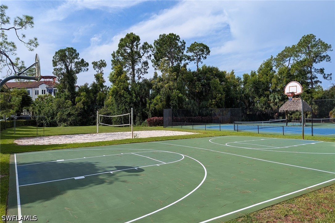 379 Dover Unit 6-603, Naples, FL 34104