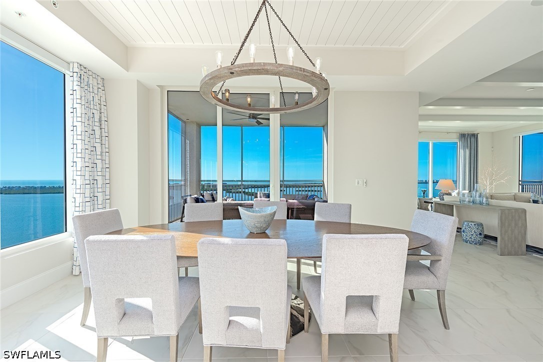 DiningArea