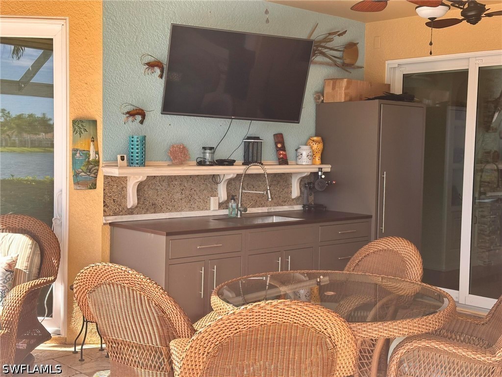 DiningArea
