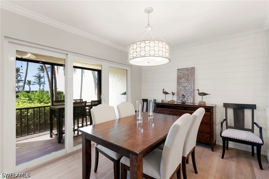 DiningArea