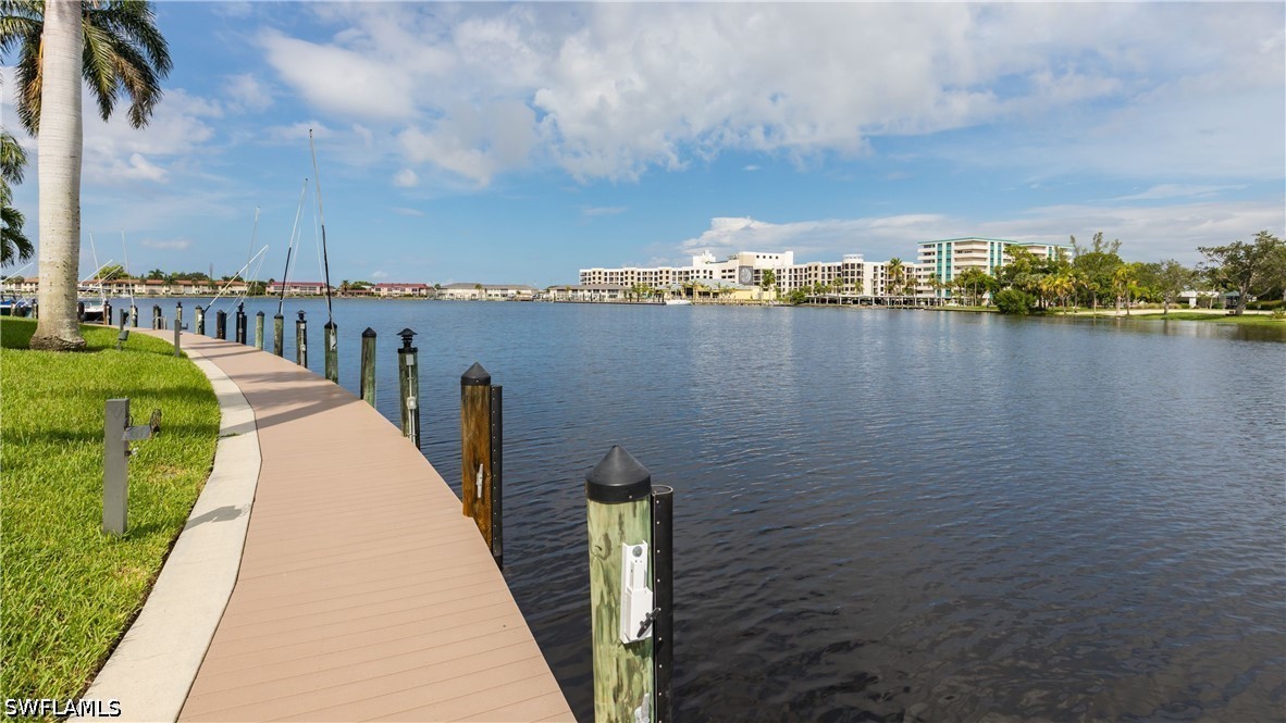 Dock