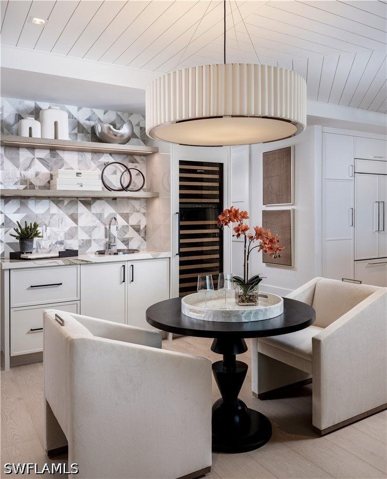 DiningArea