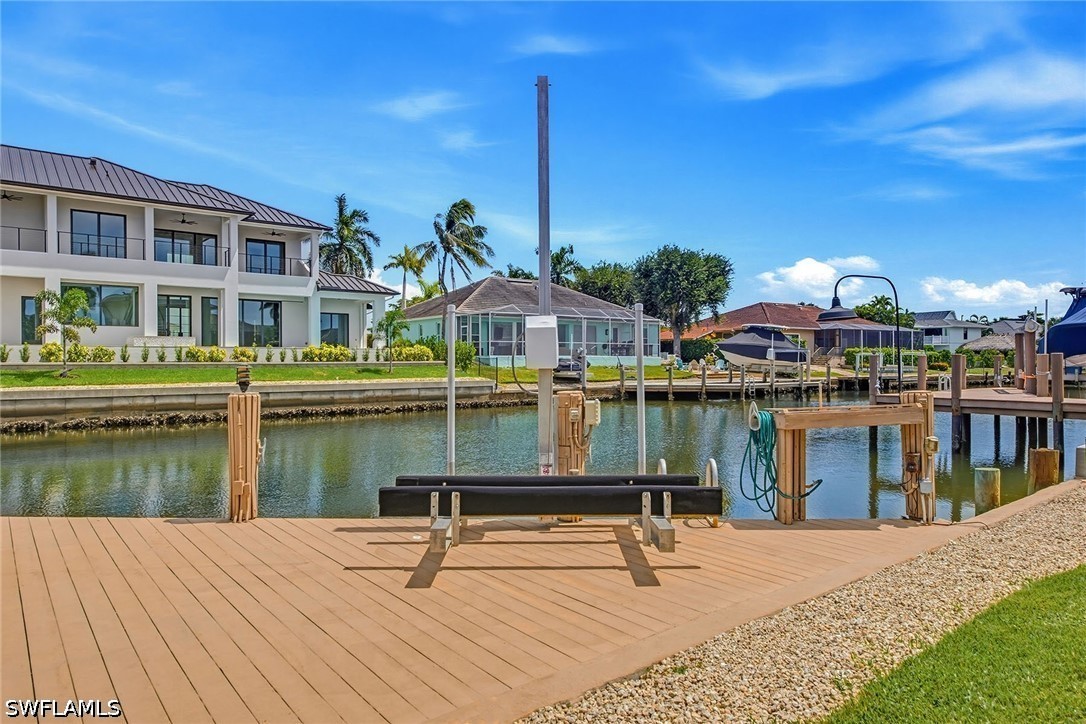 Dock