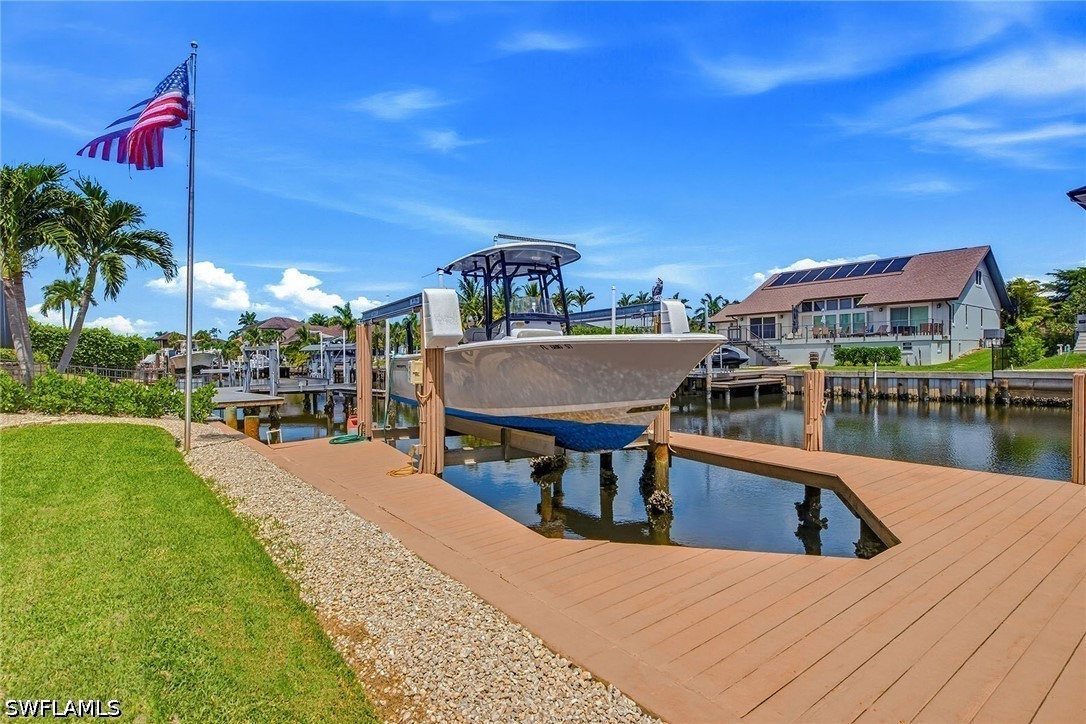 Dock