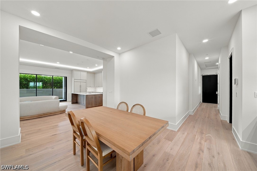 DiningArea