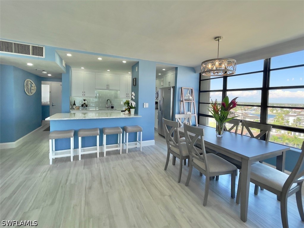 DiningArea