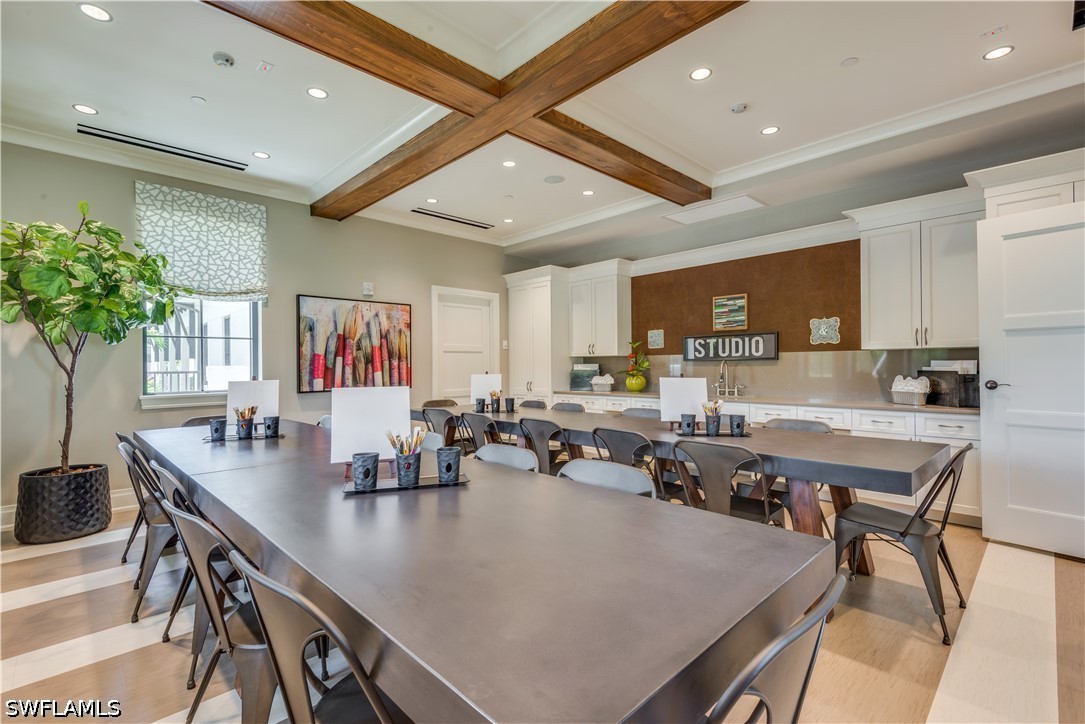 DiningArea