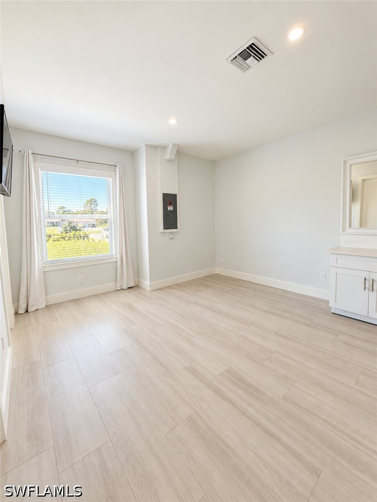 2469 29th, Naples, FL 34120
