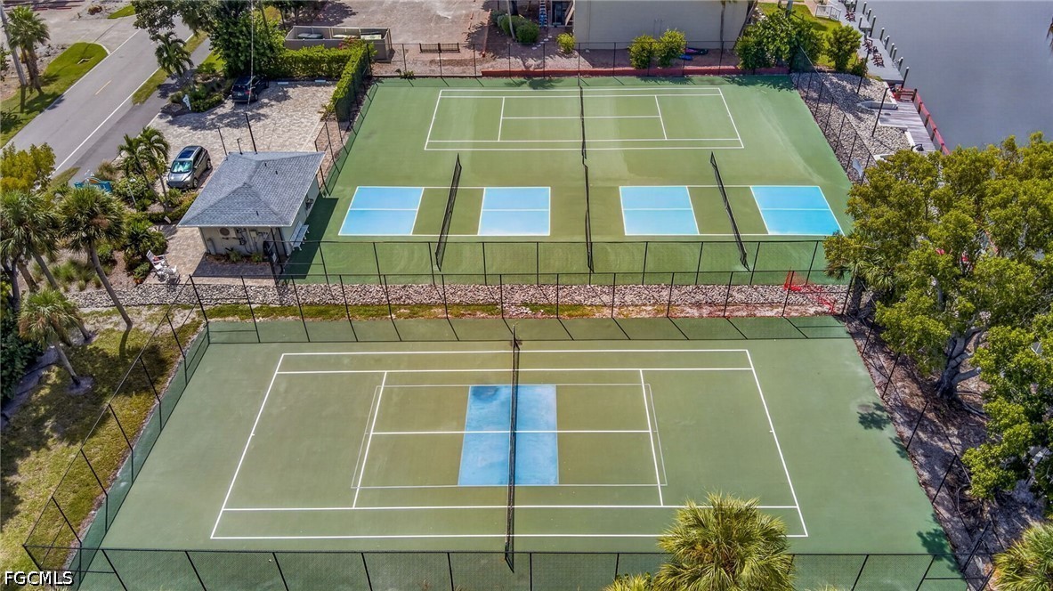 TennisCourt