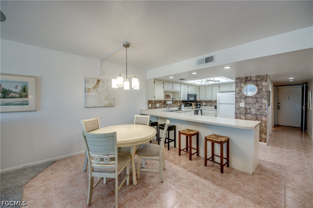 DiningArea