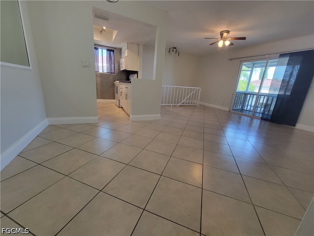 3284 Royal Canadian Unit 4, Fort Myers, FL 33907