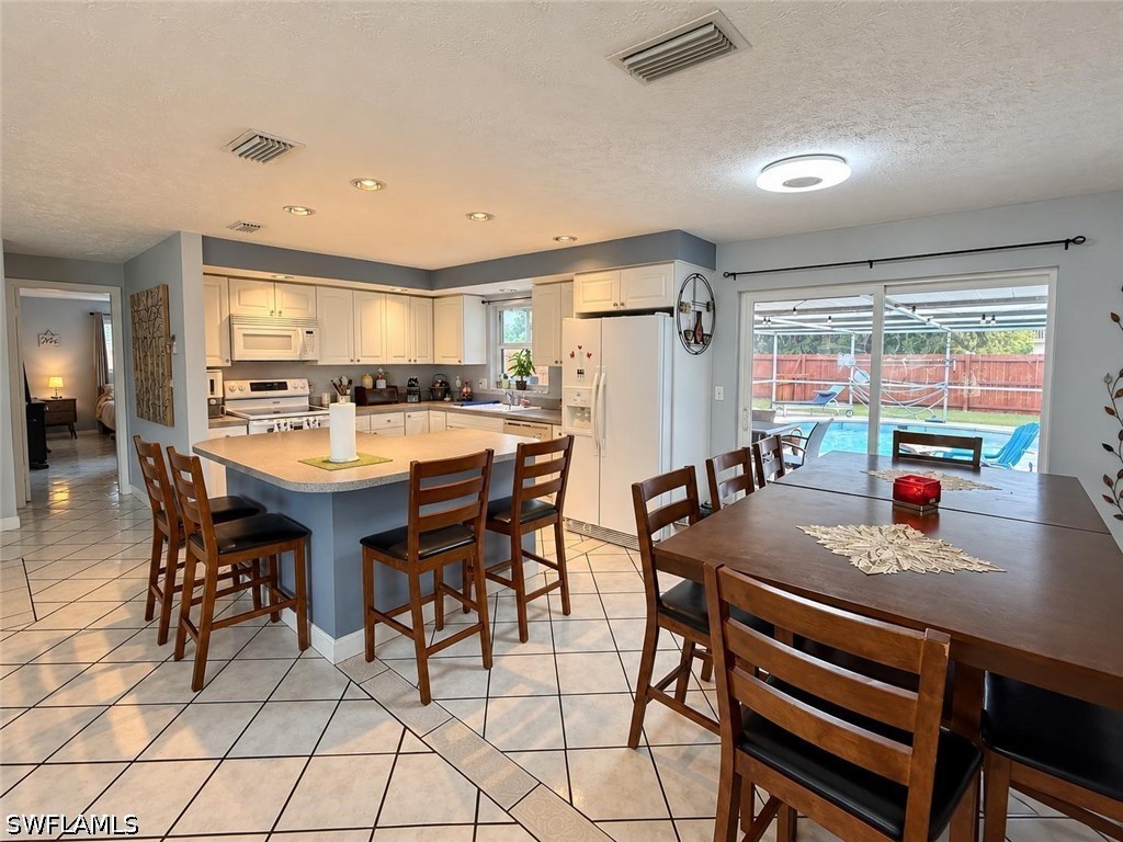 DiningArea