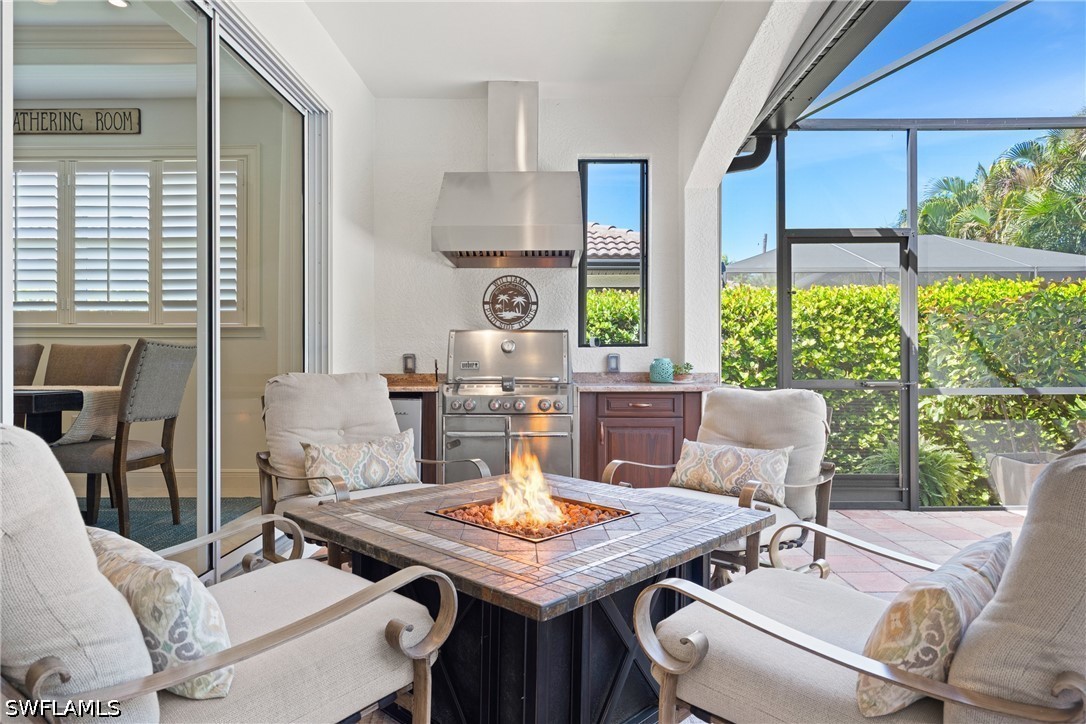 551 99th, Naples, FL 34108